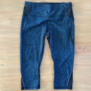 Size 10 lululemon leggings, 3/4 length
